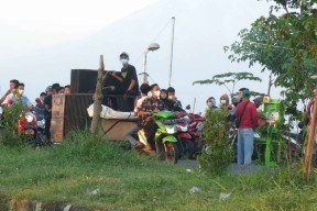 'Ngabuburit' Setelah Subuh ala Muda-Mudi Sidoarjo