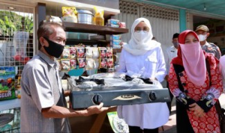 Usahanya Hancur Terkena Gempa, Ismael Tersenyum Dapat Program Warung Naik Kelas