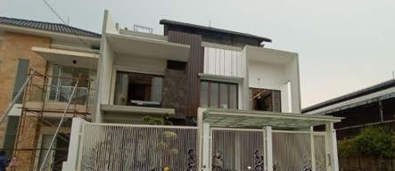 Rumah Mantan Bupati Gresik Didatangi KPK di Surabaya