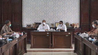 Lewat CSR, Wali Kota Eri Cahyadi Ajak Perusahaan Beri Beasiswa Pendidikan Bagi Pelajar MBR