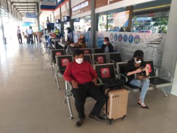 Usai Atap Ambruk, Pelayanan Stasiun Surabaya Pasarturi Berjalan Normal