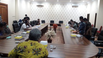 Bantuan Keuangan Untuk Pedagang Korban Kebakaran Pasar Campurdarat, Gagal Dibahas