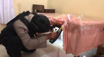 Tak Mau Kecolongan, Polisi Strelisasi Gereja Sebelum Ibadah Paskah di Pacitan
