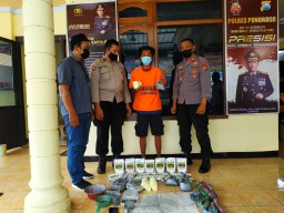 Jual Serbuk Petasan, Pemuda Gelang Kulon Sampung Akhirnya Dikerangkeng