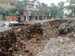 Di Magetan Ada 8 Jembatan Rusak dan Putus Diterjang Banjir, Kerugian Mencapai Rp 15 Miliar