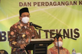 Dapat Penghargaan Pembina K3, Gus Muhdlor Siap Ciptakan Lapangan Kerja Baru