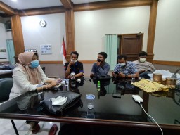 Dirut PDAM Gresik Bantah Ada Penyitaan Dokumen oleh KPK, Hanya Pinjam Ruang Periksa Rekanan