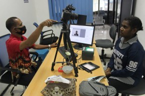 Tiga Pelajar asal Papua Mendapat SIM C di Sidoarjo