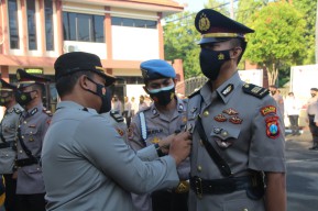 Kocok Ulang Jabatan di Polres Bojonegoro, Mulai Wakapolres, Kasatreskrim, Kasatlantas dan Kapolsek Sugihwaras Dimutasi