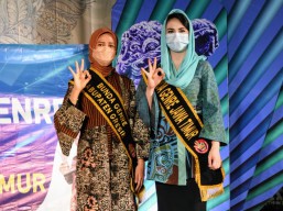 Arumi Kukuhkan Istri Bupati Yani Jadi Bunda GenRe Gresik