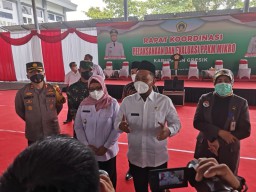 Evaluasi PPKM Mikro Hingga Cegah Pekerja Migran, Bupati Gresik Ajak Keterlibatan RT RW