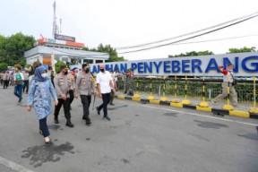 Jelang Larangan Mudik, Kapolda Jatim Datangi Pelabuhan Ketapang