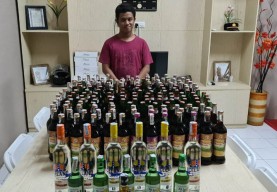Puasa Ikut, Jualan Miras Lanjut Polisi Kukuti Dagangan Pemuda Ini
