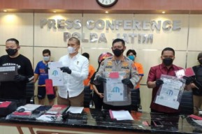 Polda Jatim Bekuk Sindikat Pemalsu Surat Keterangan Bebas Covid-19