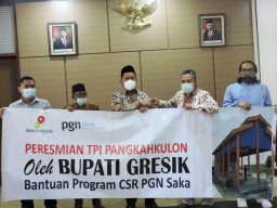 Bupati Gresik Resmikan TPI Pangkahkulon Bantuan PGN Saka