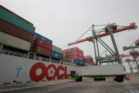CIS Service Baru di Terminal Teluk Lamong Awal Mei 2021
