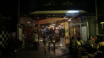 Komunitas Industri Kreatif Gresik Sulap Cafe Jadi Pasar Sore di Bulan Ramadan