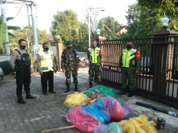 Terbangkan Balon Udara Ilegal di Ponorogo, 6 Orang Diamankan