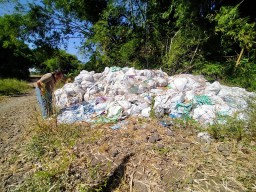 Timbunan Sak Limbah B3 Resahkan Warga Desa Kenep, Pasuruan