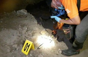 3 Cowok dan 1 Cewek Kubur  Janin di Pemakaman Umum Desa Seduri Mojokerto, Berikut Kronologinya