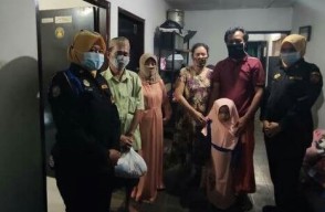 Maksude Piye? Seorang Ibu di Surabaya Tinggalkan Anaknya Sendiri di Jalan