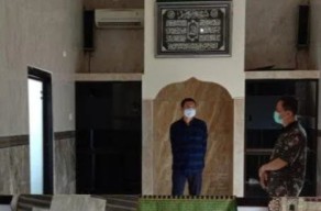 Tanpa Pengawalan, Bupati Lamongan Blusukan ke Sejumlah Puskesmas Saat Libur Idul Fitri
