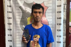 Jual Hp Curian Lewat Online, Pria Sidoarjo Ini Langsung Dijemput Polisi