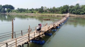 Pembangunan Habiskan Ratusan Juta, Kini Jembatan Sidoarjo-Mojokerto Hasilkan Pendapatan Sampai Jutaan Rupiah Per Hari