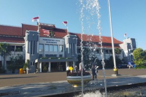 Pemkot Minta Pengusaha di Surabaya Aktifkan Satgas Covid-19