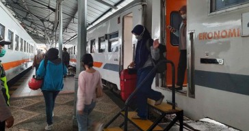 Usai Masa Larangan Mudik, 31 ribu Lebih Penumpang Gunakan Jasa KA Daop 8 Surabaya
