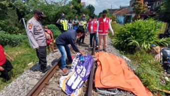 Keluar Karantina Covid, Janda Dua Anak Tabrakkan Diri ke KA Penataran Blitar