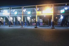 Saat Terminal Purabaya Bungurasih Jadi Tempat Main Bola Anak-anak