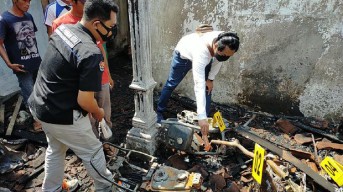 Bakar Rumah Mantan Istri, Pria Ini Diamankan Satreskrim Polres Pasuruan