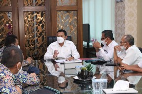 Pertemuan Bupati Yes dengan tim BBWSBS  Bupati Yuhronur Usulkan Normalisasi dan Pembangunan Break Water di Kali Asinan