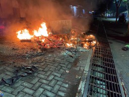 2 Kelompok di Surabaya Terlibat Tawuran, 3 Motor Dibakar