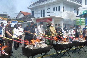 Kejari Sidoarjo Musnahkan Puluhan Kilogram Sabu Senilai Lebih dari Rp 30 Miliar