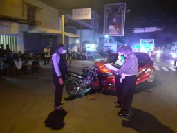 Adu Banteng Dengan Mobil, Pengendara Sepeda Motor Meninggal di Tempat
