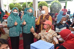 1.000 Lansia di Sidoarjo Jalani Vaksinasi