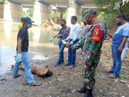 Mayat Telanjang Tanpa Identitas Ditemukan di Sungai Klitik Ngawi