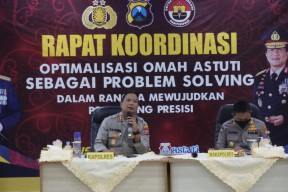 Polres Bojonegoro Bentuk Omah Astuti di Desa