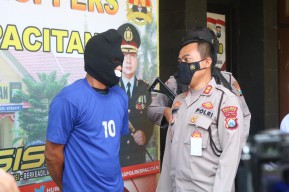 Pengepul Benur Lobster di Pacitan Dibekuk Polisi