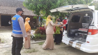 Korban Keracun di Ngawi Terus Bertambah, Nakes Terus Pantau Perkembangan