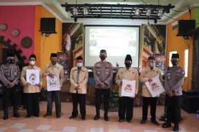 Tangani Covid-19, Polres Tulungagung Gandeng Dai Kamtibmas