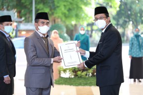 Mutasi Ratusan Pejabat, Gus Muhdlor Minta Percepat Pembangunan Infrastruktur, Pelayanan Publik, dan Penanganan Covid-19