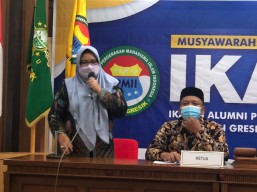 Wabup Bu Min Terpilih Sebagai Ketua IKA-PMII Gresik
