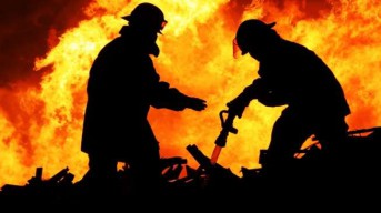 Diduga Korselting, Satu Kios Pasar Baru Lumajang Terbakar