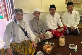 Kabar Duka dari Pengasuh Pesantren Sidogiri, KHA. Nawawi Abdul Djalil Wafat