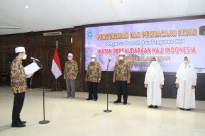 Wagub Emil : Tak Hanya Uang, Ibadah Haji Juga Butuh Kesehatan dan Nasib Baik