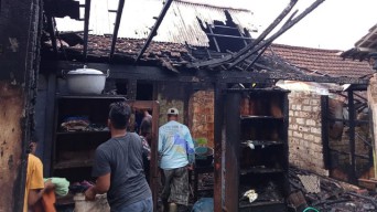 Rumah Petani di Tuban Terbakar, Uang Tunai Rp 20 Juta Ikut Ludes