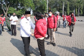 Bupati Kukuhkan 61 Relawan Pemulasaran Jenasah Gresik Tangguh